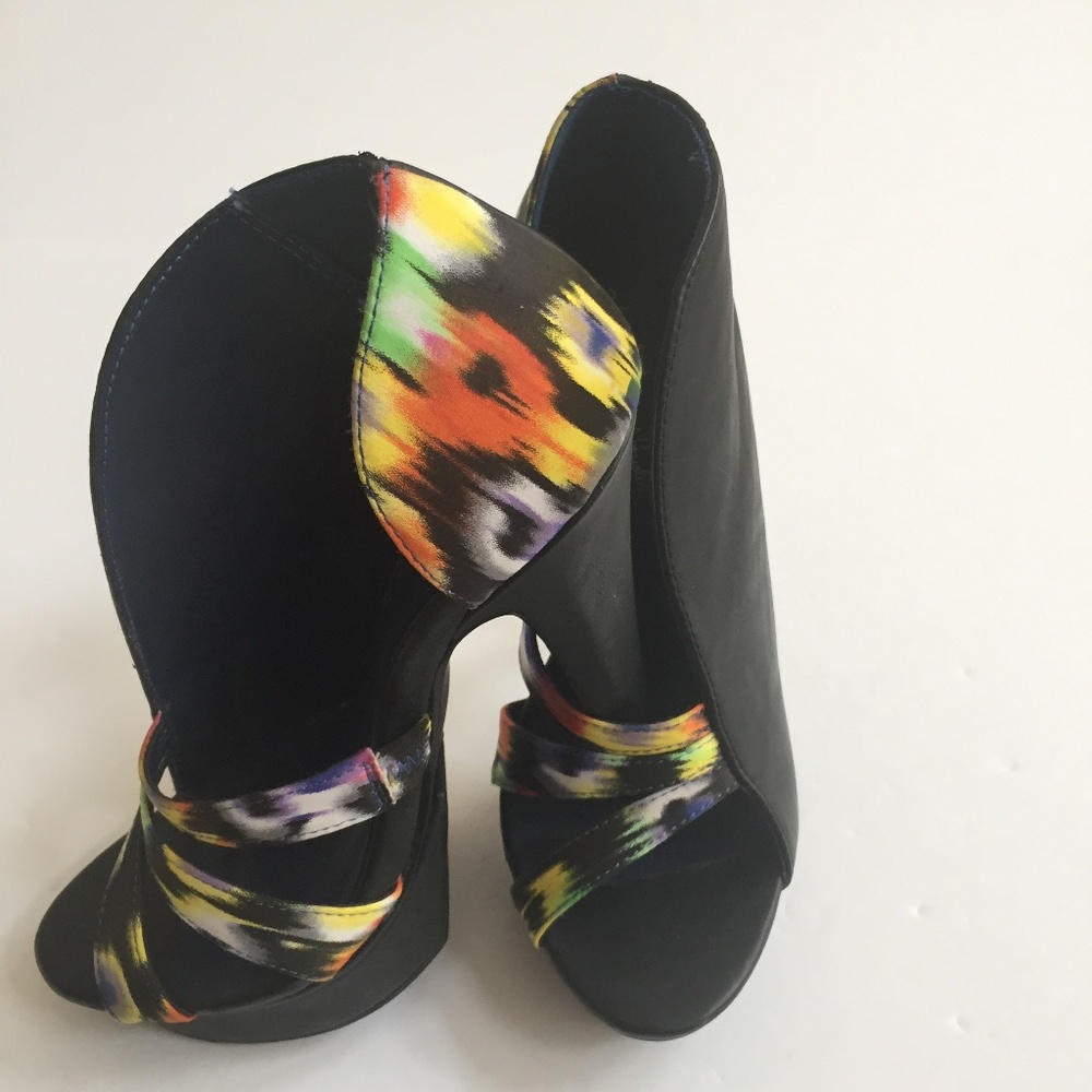 Michael Antonio Studio Two Look Heels Size 7 - Picture 2 of 5